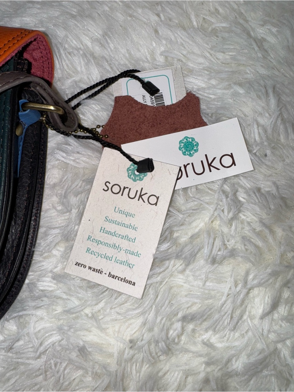 Soruka Colorblock Shoulder Bag in Orange, Green & Gray - Picture 3 of 5
